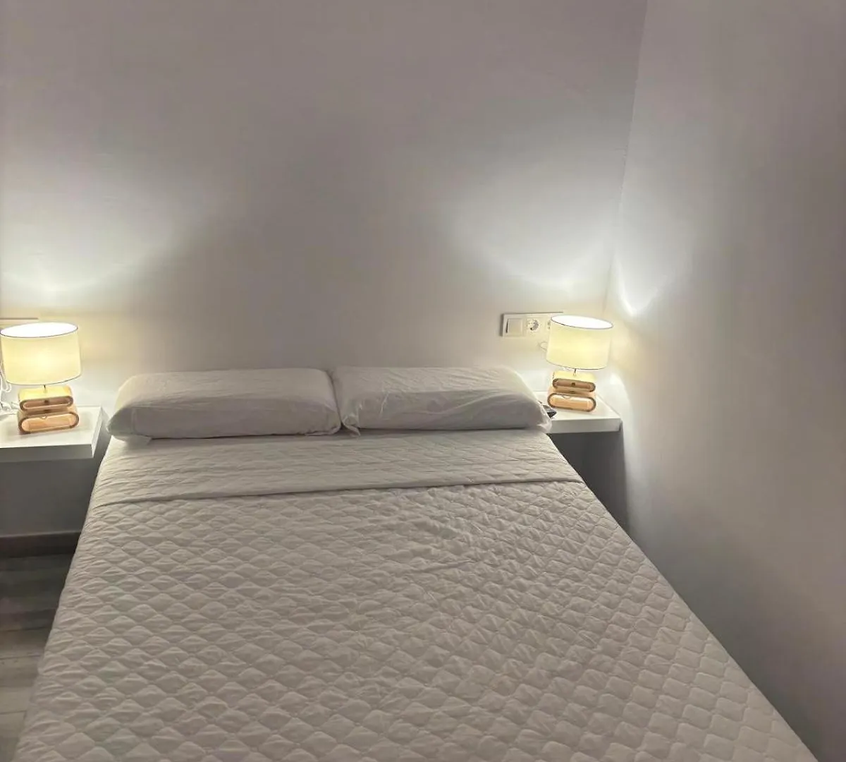 Alojamiento Canaima Málaga Apartman